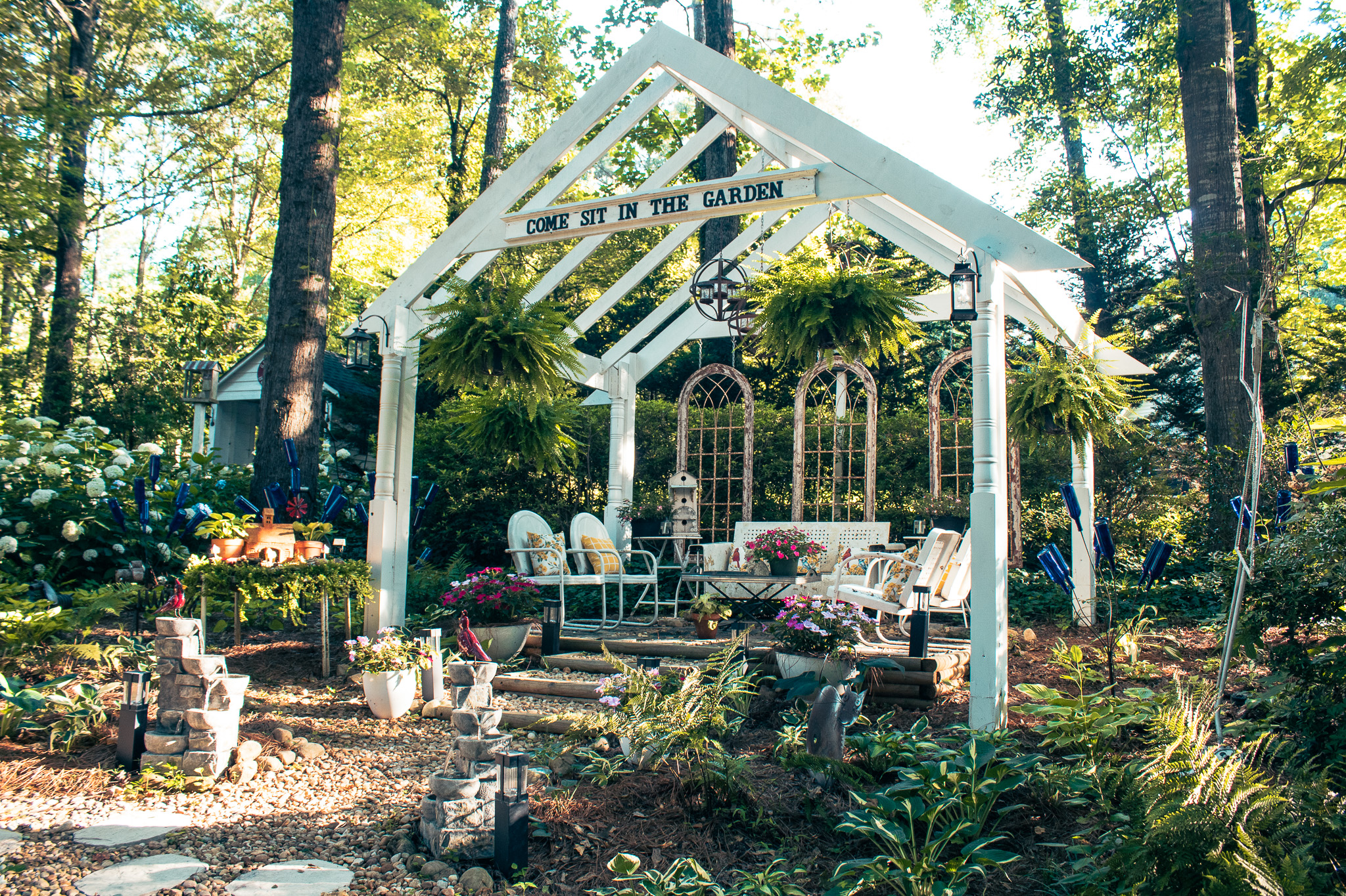 Pergola seating in the garden