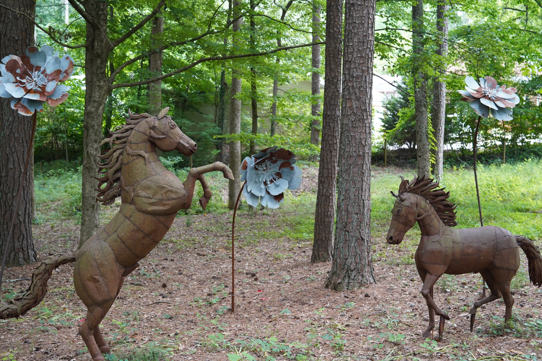 Metal horse sculptures